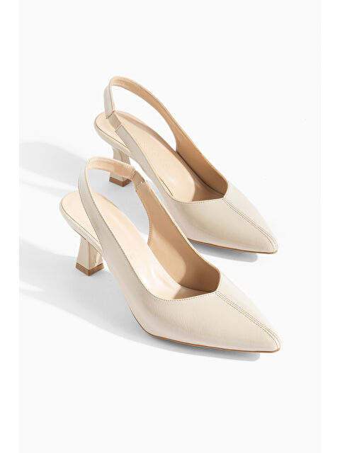 Daxtors D2301 Günlük Ortopedik Kadın Klasik Topuklu Ayakkabı