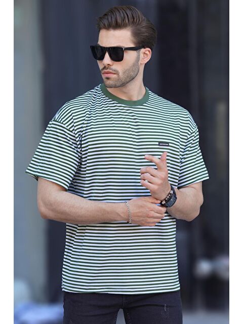 Madmext Haki Bisiklet Yaka Çizgili Kısa Kollu Arma Detaylı Erkek T-Shirt 7031 - S000423942-18547