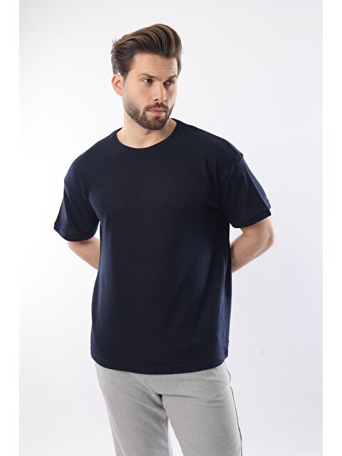 Madmext Lacivert Bisiklet Yaka Erkek T-Shirt E7128 - S000347905-21164