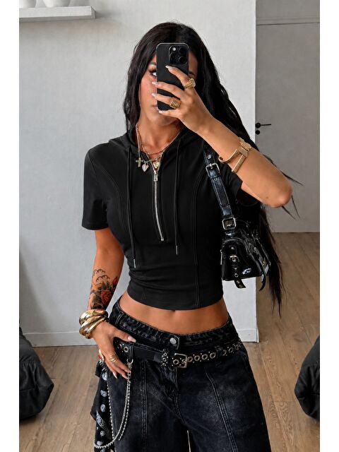 Tarz Cool Kapüşonlu Crop Tişört Fermuarlı Kısa Kollu Kadın Üst Body