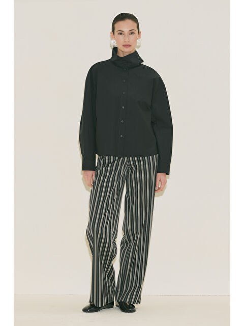 Manuka Yüksek Yakalı Kısa Gömlek Siyah - S000529568-19351