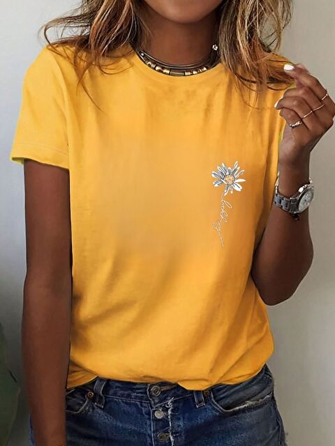 Trendseninle Kadın Sarı Papatya Baskı Regular Fit Tişört