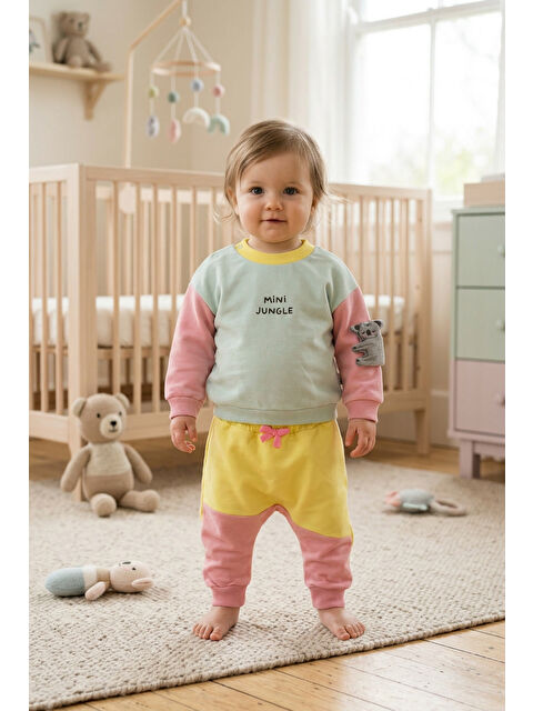 Harika Kids Kız Bebek Pamuklu Eşofman Takımı Mini Jungle Baskılı İki İplik Rahat Kalıp