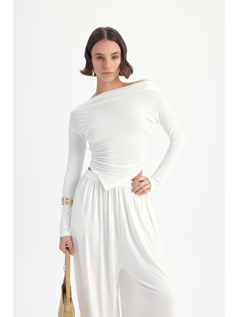 Mai Collection Apolline Üçgen Kesim Ekru Crop Pantolon Takım