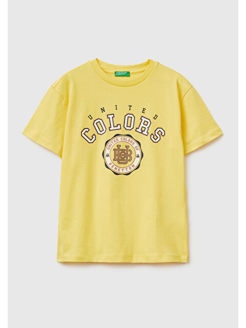 United Colors Of Benetton Erkek Çocuk Sarı Önü Logo Baskılı Bisiklet Yaka T-Shirt