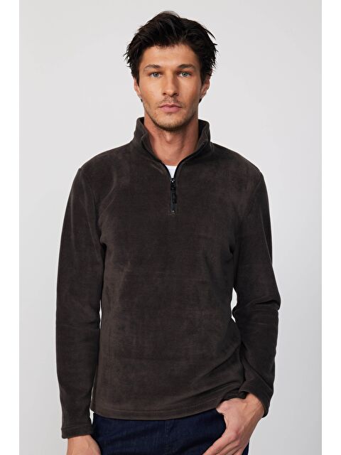 TUDORS Erkek Dik Yaka Tüylenme Yapmayan Soğuk Geçirmez Standart Fit Rahat Kesim Füme Polar Sweatshirt - S000125380-33408