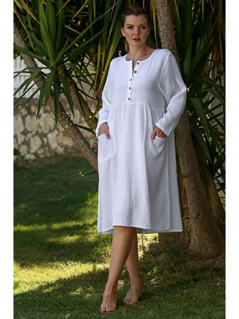 Chiccy Beyaz Yuvarlak Yaka Düğmeli Uzun Kollu Cepli Yıkamalı Casual Müslin Dokuma Elbise 107 60 - S000468934-20063