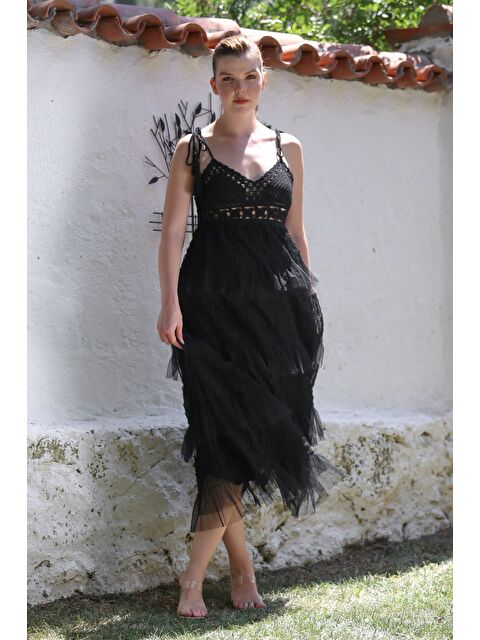 Chiccy İtalyan Siyah Straplez Yaka Tüllü Ayarlanabilir Askılı Fistolu Dokuma Elbise 130 55 - S000468936-19351