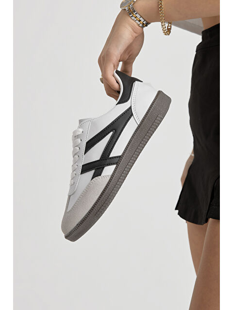 TONNY BLACK Unisex Beyaz Siyah Termo Taban Yanı Şeritli Bağcıklı Spor Ayakkabı - S000493881-21165