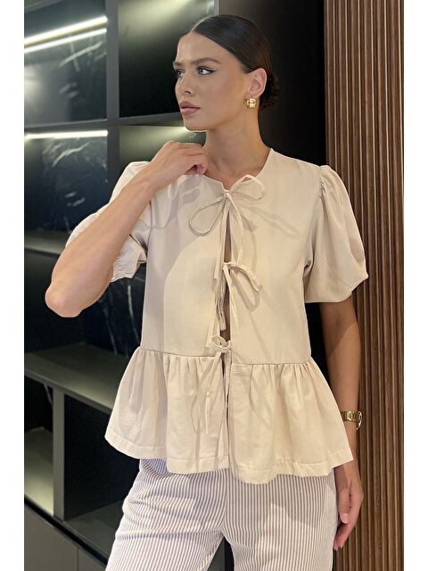 Gülseli Kadın Ön Bağlama Detaylı Fırfırlı Kol Lastikli Bluz - S000425504-25636