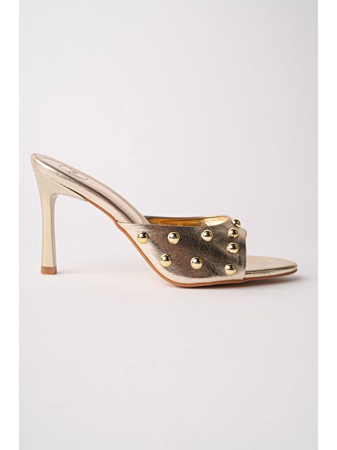 Muggo HELENA Kadın Zımbalı Sivri Burun Metal Detaylı Stiletto Topuklu Terlik - S000517499-20076