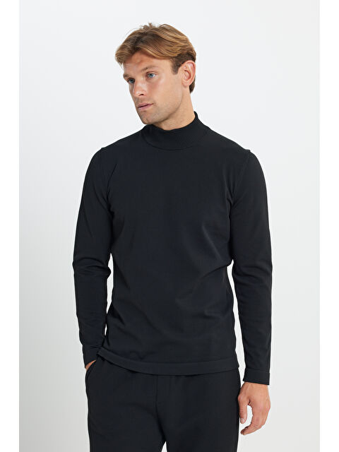 Altınyıldız Classics Erkek Siyah Standart Fit Normal Kesim Yarım Balıkçı Yaka Triko Kazak - S000403084-19351