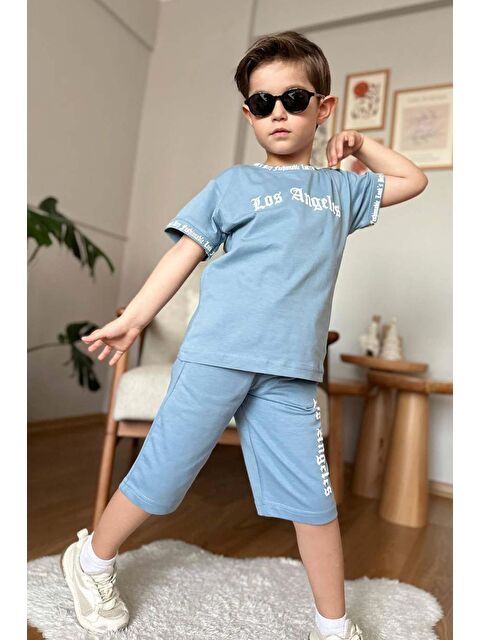 Riccotarz Erkek Çocuk Yakası ve Kol Uçlarında Yazı Detaylı LA Mavi Şortlu Takım - S000393873-17234
