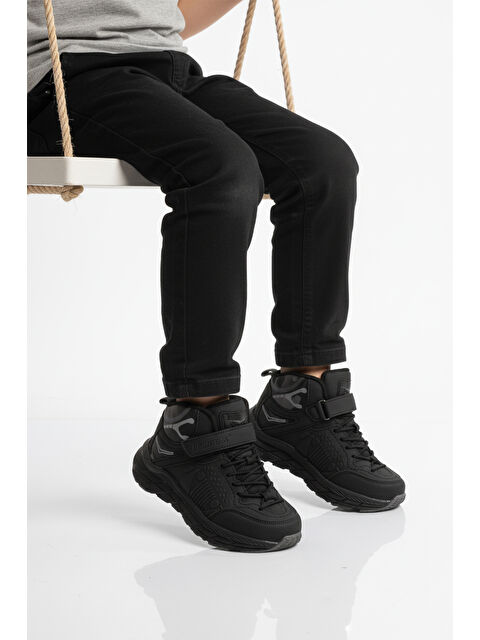 Ayakmod Siyah Cırtlı Kaymaz Taban Erkek Çocuk Bot 1973 F - S000493405-19351