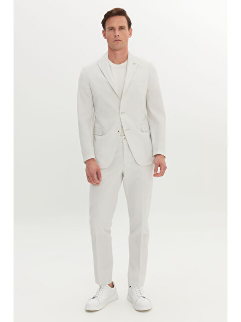 AC&Co / Altınyıldız Classics Erkek Ekru Slim Fit Dar Kesim Kırlangıç Yaka Gofre Desenli Takım Elbise - S000512369-19965