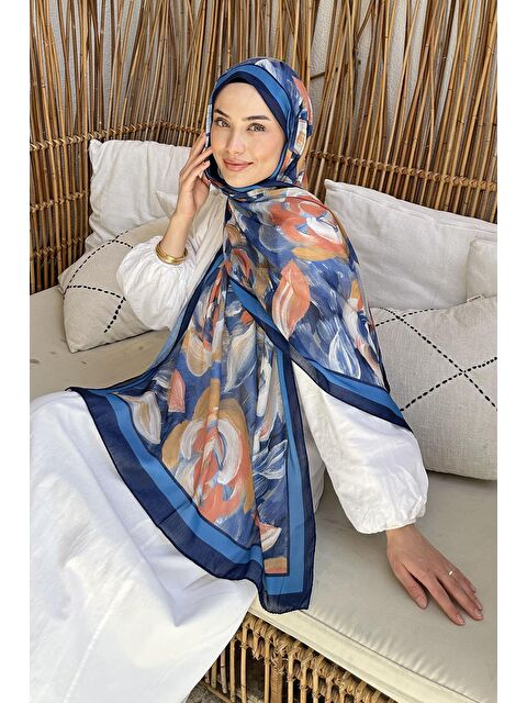Lamelif Çiçek Desen Pamuk Şal Lacivert