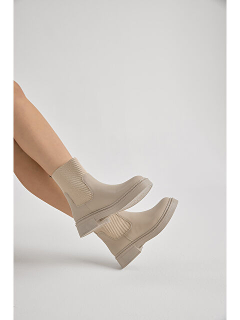 TONNY BLACK Kadın Bej Cilt Kalın Termo Taban Lastik Boğazlı Bot - S000493817-29737