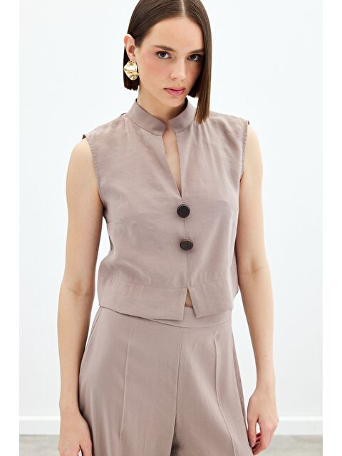 SATEEN Süs Düğme Detaylı Bluz - Vizon - S000393888-26429