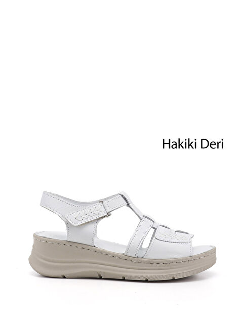 GÖNDERİ(R) Kadın CANLI BEYAZ Cırt Bantlı Dolgu Topuk Hakiki Deri Sandalet