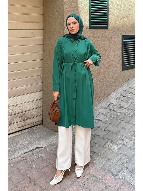 Lamelif Bağlama Detaylı Uzun Tesettür Tunik Zümrüt Yeşili