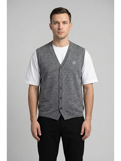 Sabri Özel Giotelli Erkek Gri Melanj Standart Fit Yün Karışımlı V Yaka Düğmeli Triko Yelek - S000524096-74