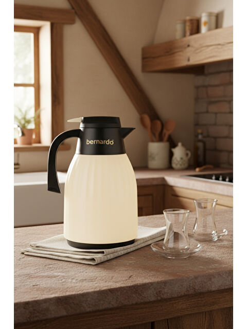 BERNARDO Elantra Cam Termos Krem 1 Litre