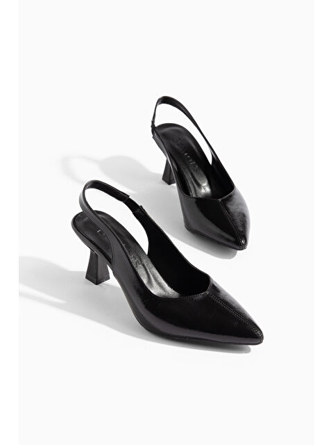 Daxtors D2301 Günlük Ortopedik Kadın Klasik Topuklu Ayakkabı