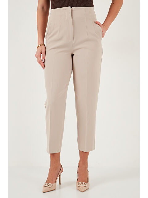 Lela Regular Fit Yüksel Bel Düz Paça Havuç Pantolon 68350109 - S000463872-25636
