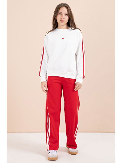 Cansın Mini Kırmızı Şerit Detaylı Geniş Paça Nakışlı Kız Oversize Eşofman Takımı 23454 - S000487224-20045