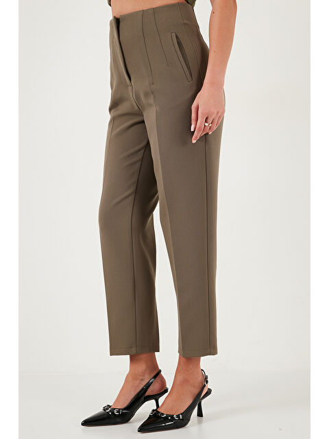 Lela Regular Fit Yüksel Bel Düz Paça Havuç Pantolon 68350109 - S000463872-18547