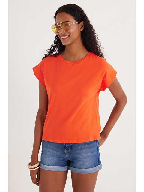 TUDORS Kadın Slim Fit Dar Kesim %100 Pamuk Kısa Kollu Bisiklet Yaka Turuncu Tişört - S000523204-20013