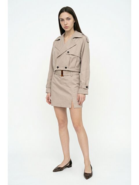 QUZU Kemerli Ön Yırtmaçlı Mini Şort Etek Bej - S000515660-19928