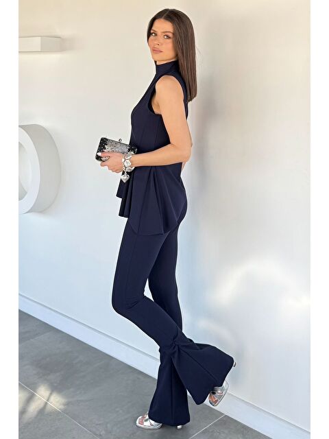 Gülseli Kadın Dik Yaka Bluz Bel Lastikli Paça Büzgülü Pantolon İkili Takım