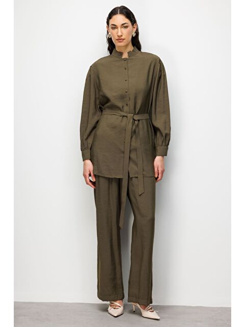 Mizalle Hakı Hakim Yaka Modal Dokulu Haki Tunik