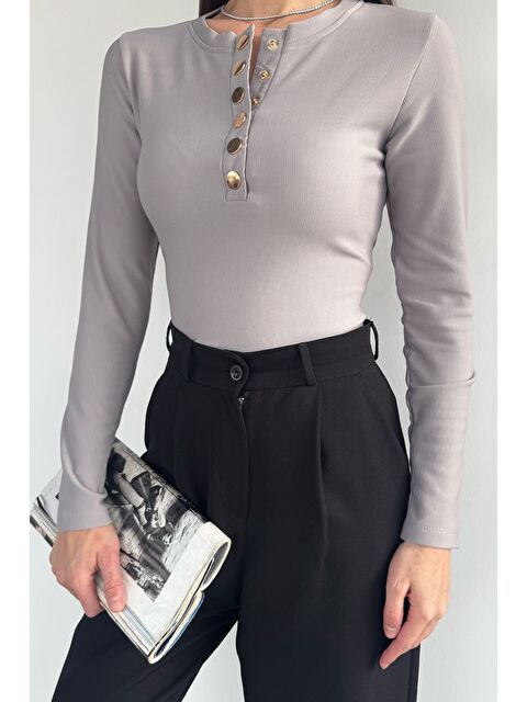 Gülseli Kadın Gold Çıtçıtlı Kendinden Çizgi Desenli Bluz - S000491610-20600