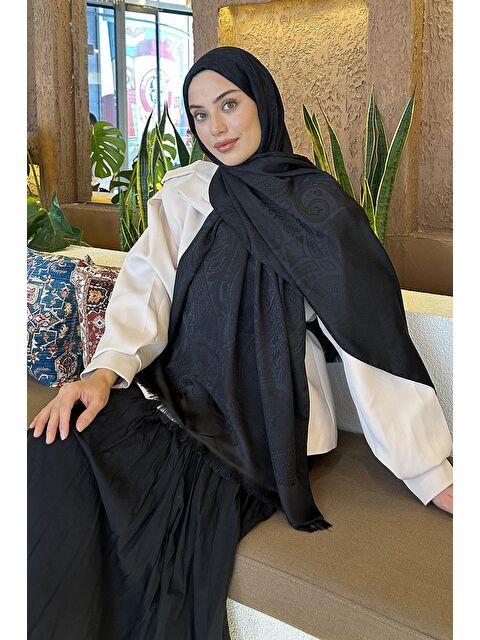 Lamelif Etnik Retro Desen Çift Taraflı Şal Siyah