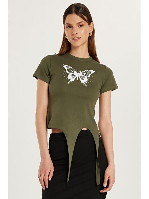 TUDORS Kadın Slim Fit Dar Kesim Kısa Kollu Bağlamalı Bisiklet Yaka Baskılı Haki Tişört - S000523276-18547