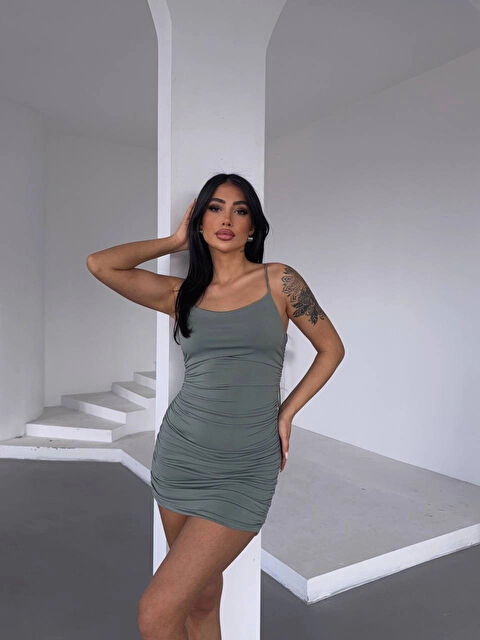 Hazelin Kadın Yeşil İnce Askılı Yanlardan Drapeli Mini Elbise HZL25S-FRY123071 - S000382667-19981