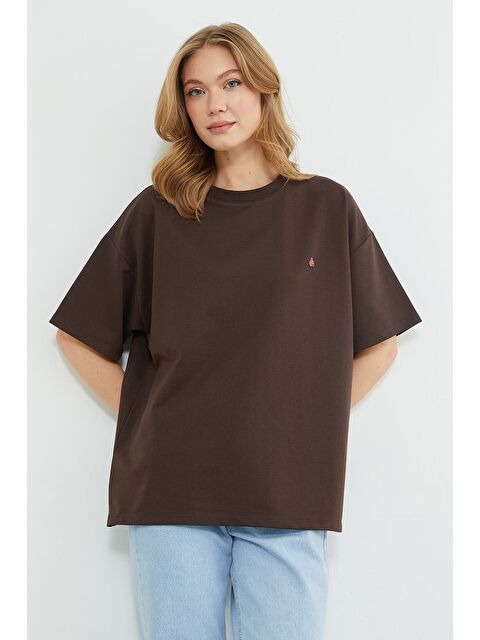 Fullamoda Metal Aksesuarlı Bisiklet Yaka Oversize Tişört