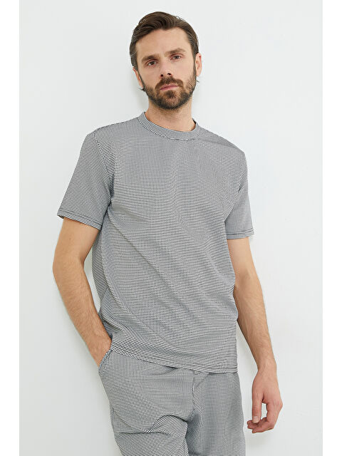 Fullamoda Pötikare Desenli Bisiklet Yaka Tişört