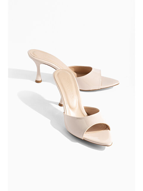 Daxtors Edissa Günlük Ortopedik Kadın Klasik Topuklu Terlik