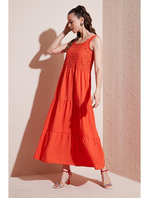 Lela Relaxed Fit Volanlı Uzun Elbise 611El010