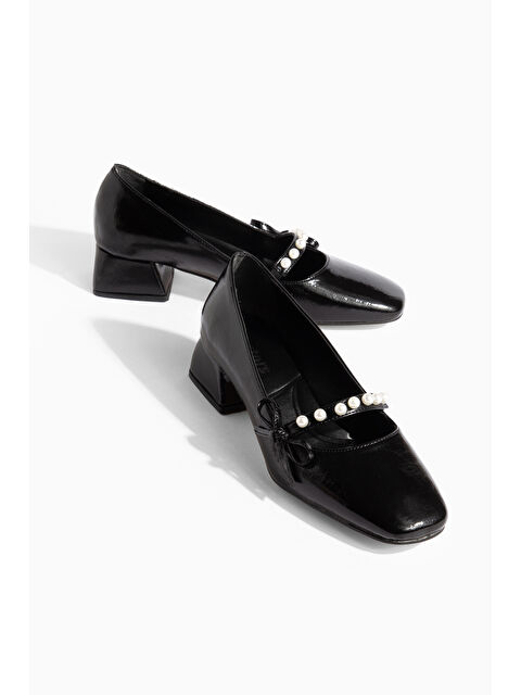 Daxtors D00104 Günlük Ortopedik Klasik Topuklu Kadın Ayakkabı