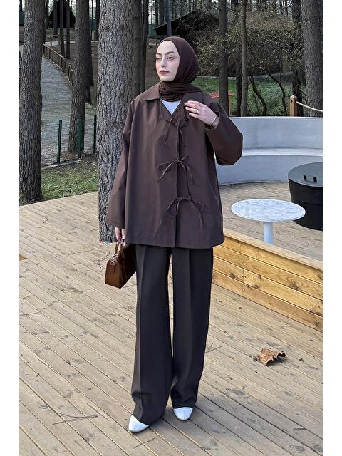 Lamelif Fiyonk Detaylı Trençkot Acı Kahverengi - S000518071-28102