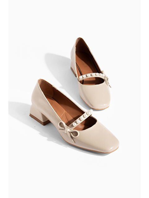 Daxtors D00104 Günlük Ortopedik Klasik Topuklu Kadın Ayakkabı