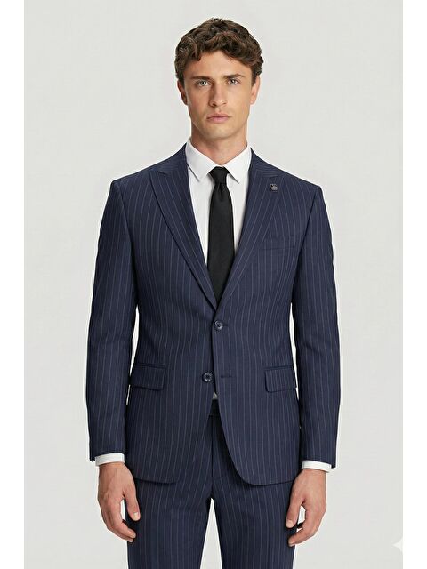 Sabri Özel Lacivert Slim Fit Sivri Yaka Çizgili Takım Elbise