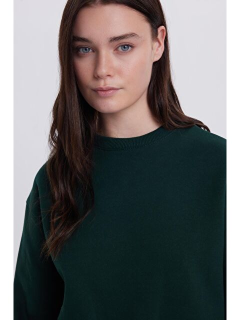 TUDORS Kadın Oversize Geniş Kesim Pamuklu Bisiklet Yaka Yeşil Sweatshirt - S000523076-18194