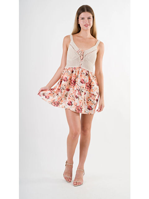 Hazelin Kadın Sarı Önden İp Bağlamalı Ajurlu Model Saten Yüzeyli Mini Elbise HZL24S-YY250 - S000266397-20072