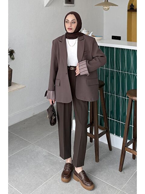 Lamelif Astarı Çizgili Atlas Ceket Kahverengi