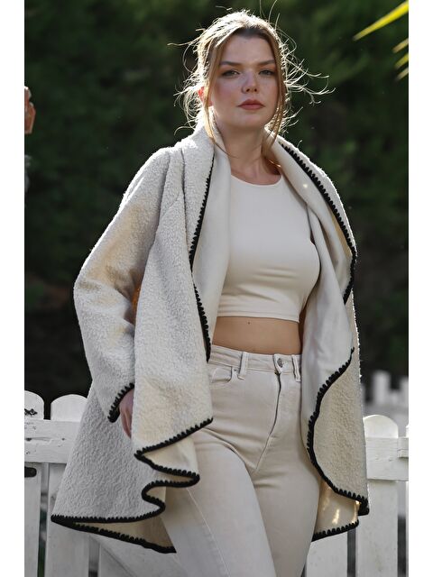 Chiccy İtalyan Krem Şal Yaka Uzun Kol Kapamasız Çoban Dikişli Oversize Dokuma Ceket 77 66 - S000468944-19966